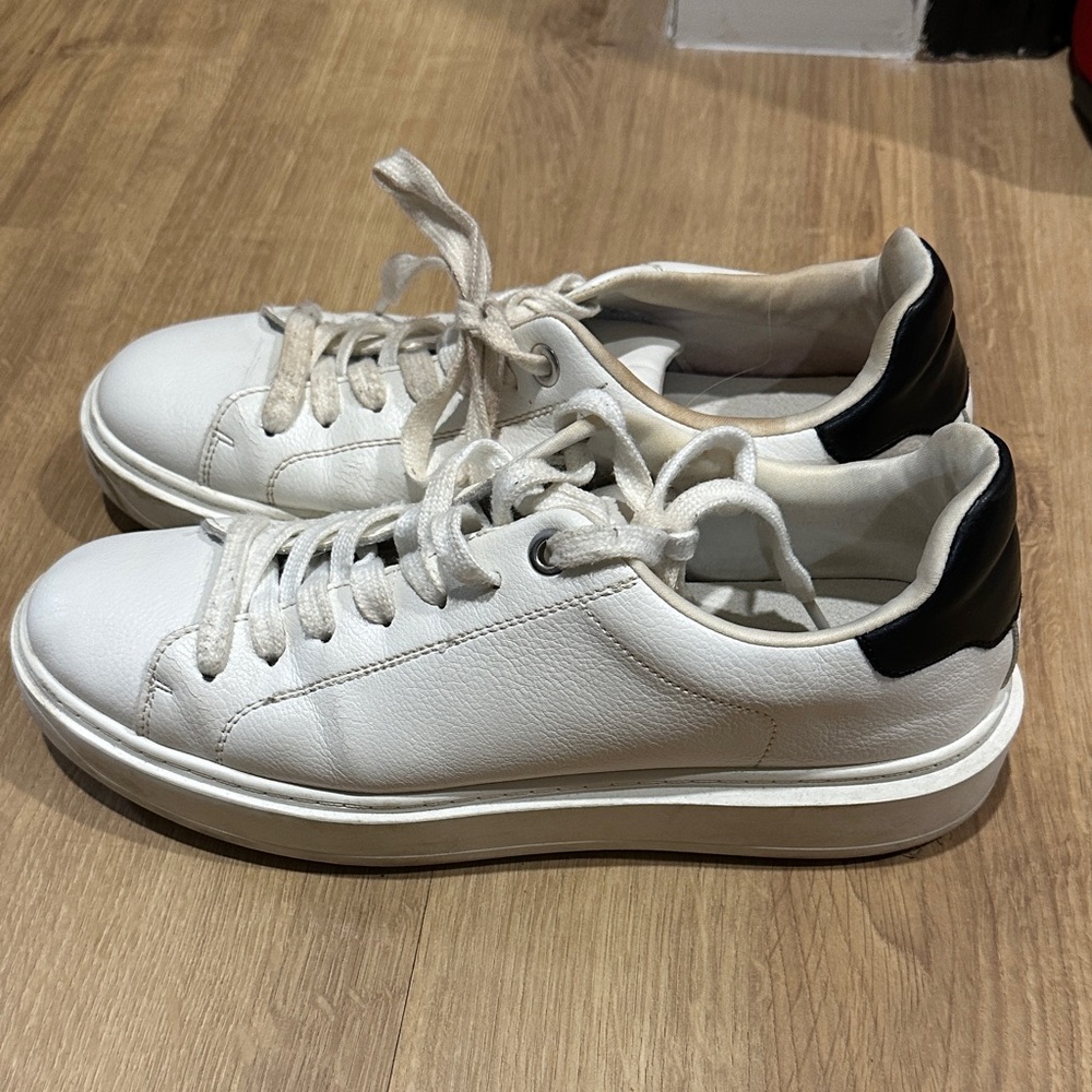 Steve Madden White and Black Women's Sneakers